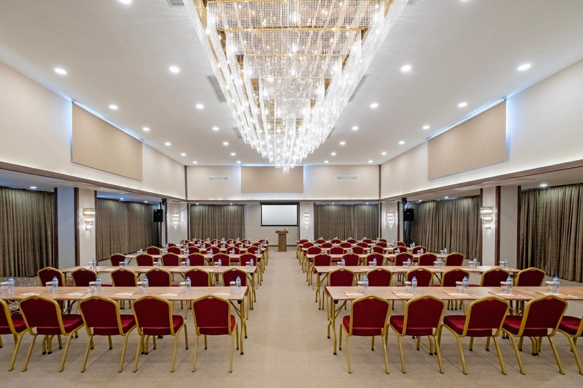 Park Dedeman Mersin Marina Çiftlikköy Exterior photo