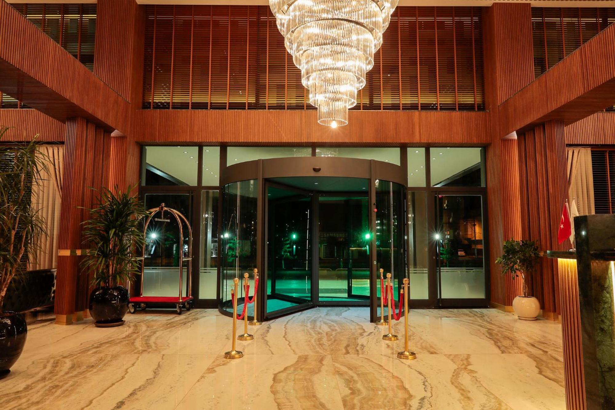 Park Dedeman Mersin Marina Çiftlikköy Exterior photo